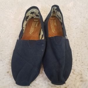 Navy Canvas Toms